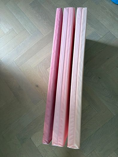 Foldable gymnastics mat