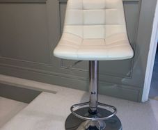 4 x Cream Faux Leather Kitchen Bar Stools