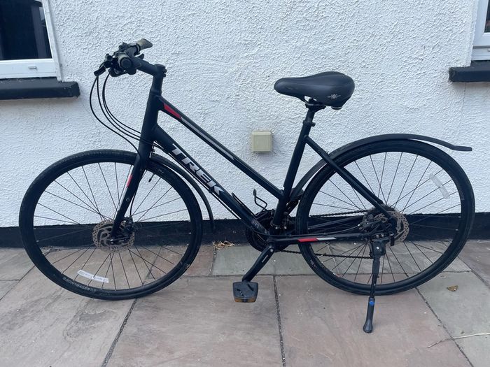 Black Trek FX Hybrid