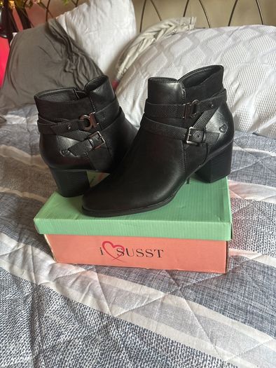 ankle boots