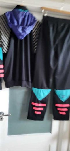 90's ADIDAS Tracksuit Sz 10-12UK (Rare Find!!)