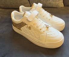 Girl Shoes