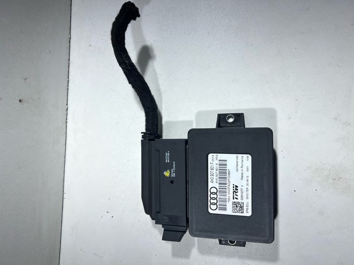 Audi A6 C7 Control Unit Parking Brake Handbrake Brake 4H0907801A 4H0907801F a3l3b48g
