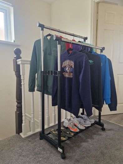 Clothes rack