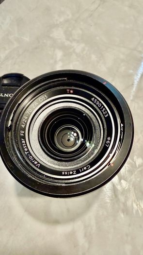 Sony FE 24-70mm f/4 ZA OSS Zeiss Vario-Tessar T Zoom lens