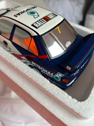 Mitsubishi Lancer Evolution IV Rally Car Model - 1:18 Scale