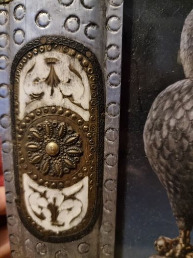 Owl picture in ornate frame