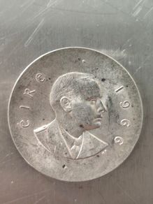 2x Padraig Pearse silver 10 shilling coins