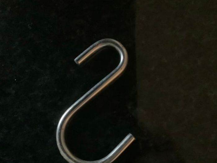 8 Stainless Steel Hooks