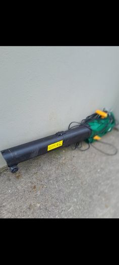 Leaf blower