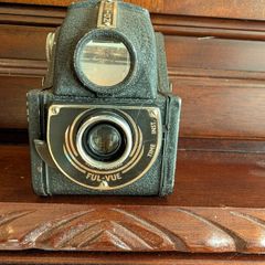 Vintage Ensign Ful-Vue Box Camera (Pre-1950s Model)