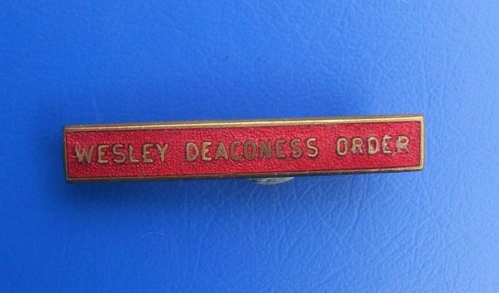 WESLEY DEACONESS ORDER (Methodist Church) - a vintage Sister's Order badge (a rare badge)