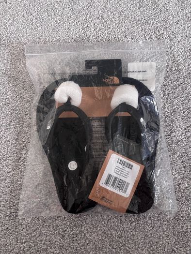 NEW North Face Flip Flops size 3