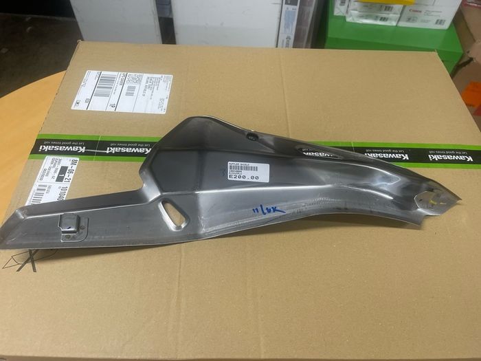 Kawasaki Z400 muffler shield