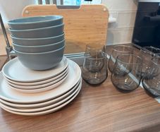 dinner plates