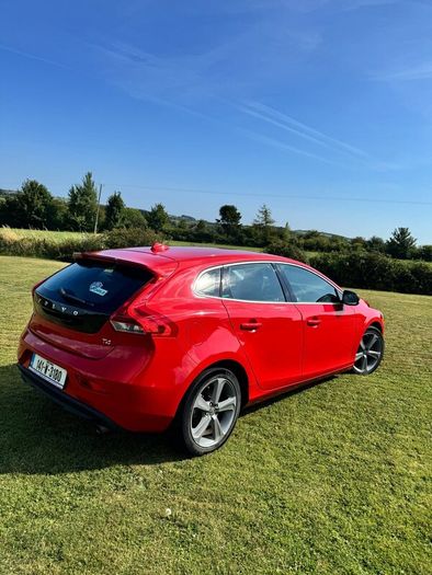141 Volvo V40 Dba-mb4164t