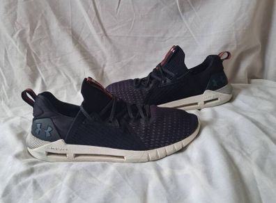 Under armour hovr trainers Size 9.5 eu 44.5 black in good condition