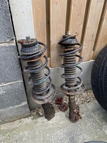 Honda Insight shock absorber and spring