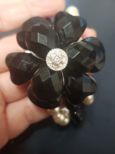 3 Pearl Flower Bracelet