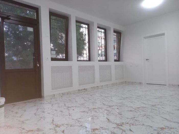 Painter and Tiler
