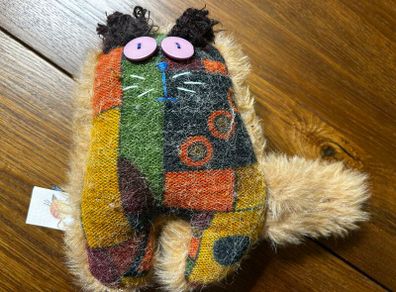 Small cat plushie - handmade