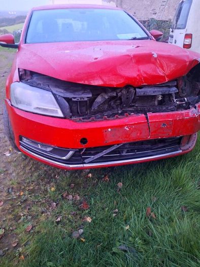 Volkswagen passat 2012 for breaking