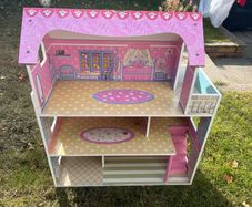 doll's house