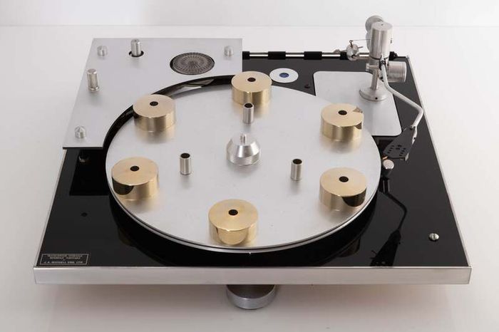 Legendary Michell Transcriptors Hydraulic Reference Turntable / Fluid Tonearm NAGAOKA MP110 CARTRIDGE This is the Top model and ultra rare with The Fluid Tonearm 'the very best'