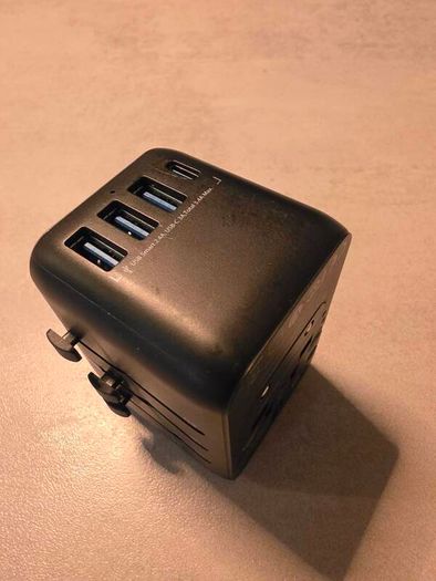 Lencent Travel Adaptor