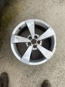 audi 16 alloy A1