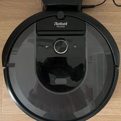 Roomba Combo - Vacuum & Mop (2023 - Excellent Condition)