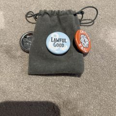 Dice bag with 4 pins