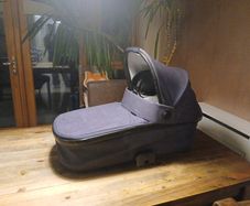 carry cot