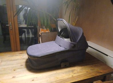 carry cot