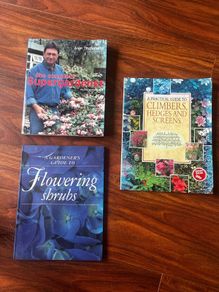 Vintage Gardening Guide Trio Alan Titchmarsh Flowering Shrubs & Climbers Bundle