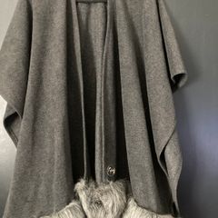 Lipsy Cape with fur trim