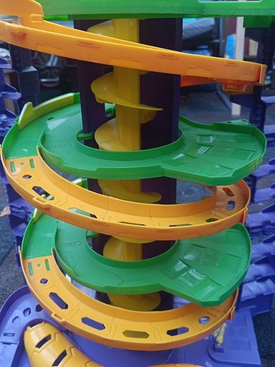 Hot wheels Garage