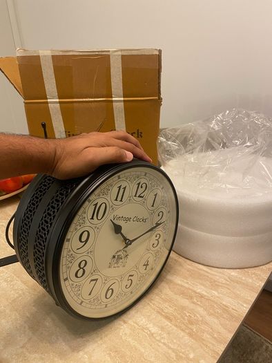 Vintage clock brand new