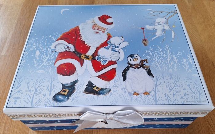 Boxed Set of 4 Santa Claus, Penguin and Polar Bear Cups