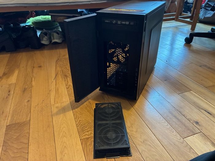 Cooler Master Silencio 352 Micro-ATX PC Case