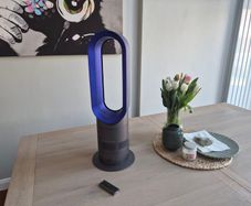 Dyson AM05 Hot and Cool Fan Heater With Remote