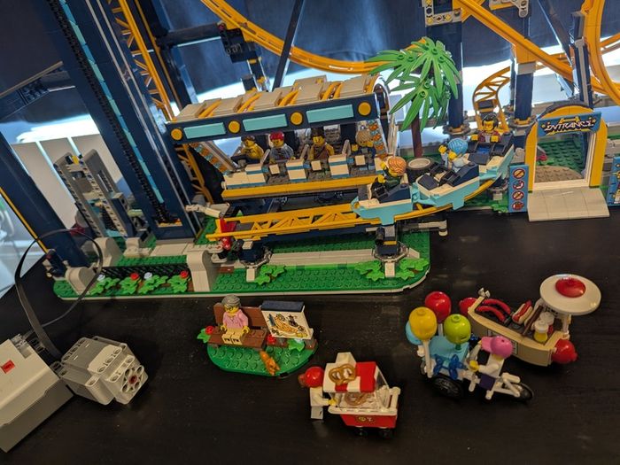 Loop Coaster Lego Set - Complete with instructions + Powered Up Elements