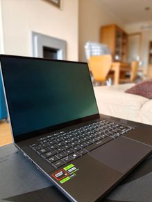 Asus Rog Zephyrus G14 14" Amd Ryzen 9 | 16gb Ram | 1tb Ssd | Geforce Rtx 5060 8gb