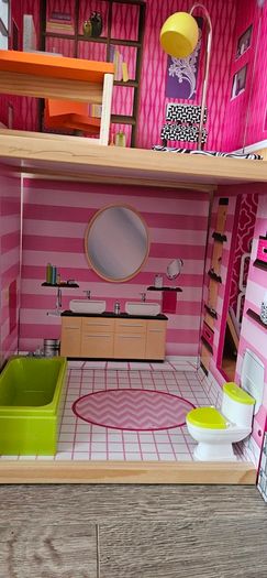 Wooden Dolls House: 3-storey, 4-foot KidKraft Uptown Model