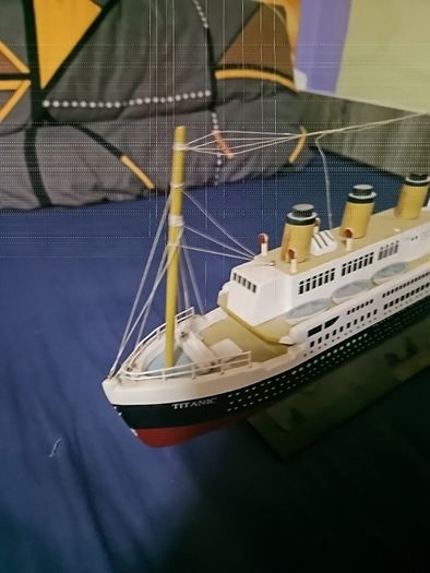 2 Titanic Models (read Description)