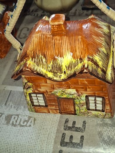 Antique Price & Kensington Cottage Ware Cookie Jar, Postage Available or Collection