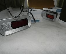 Clock radio