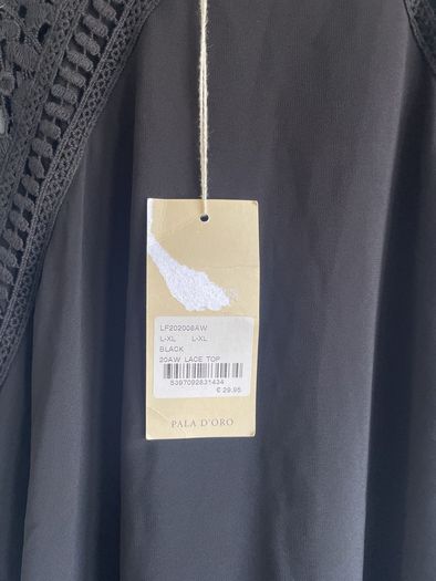 Papa D'oro ladies black lace top size 14 to 16 - new