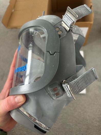 Scott Sari Full Face Mask with filter for good CBRN protection and many other