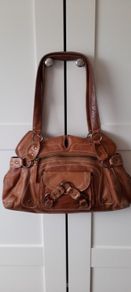 Leather tan handbag